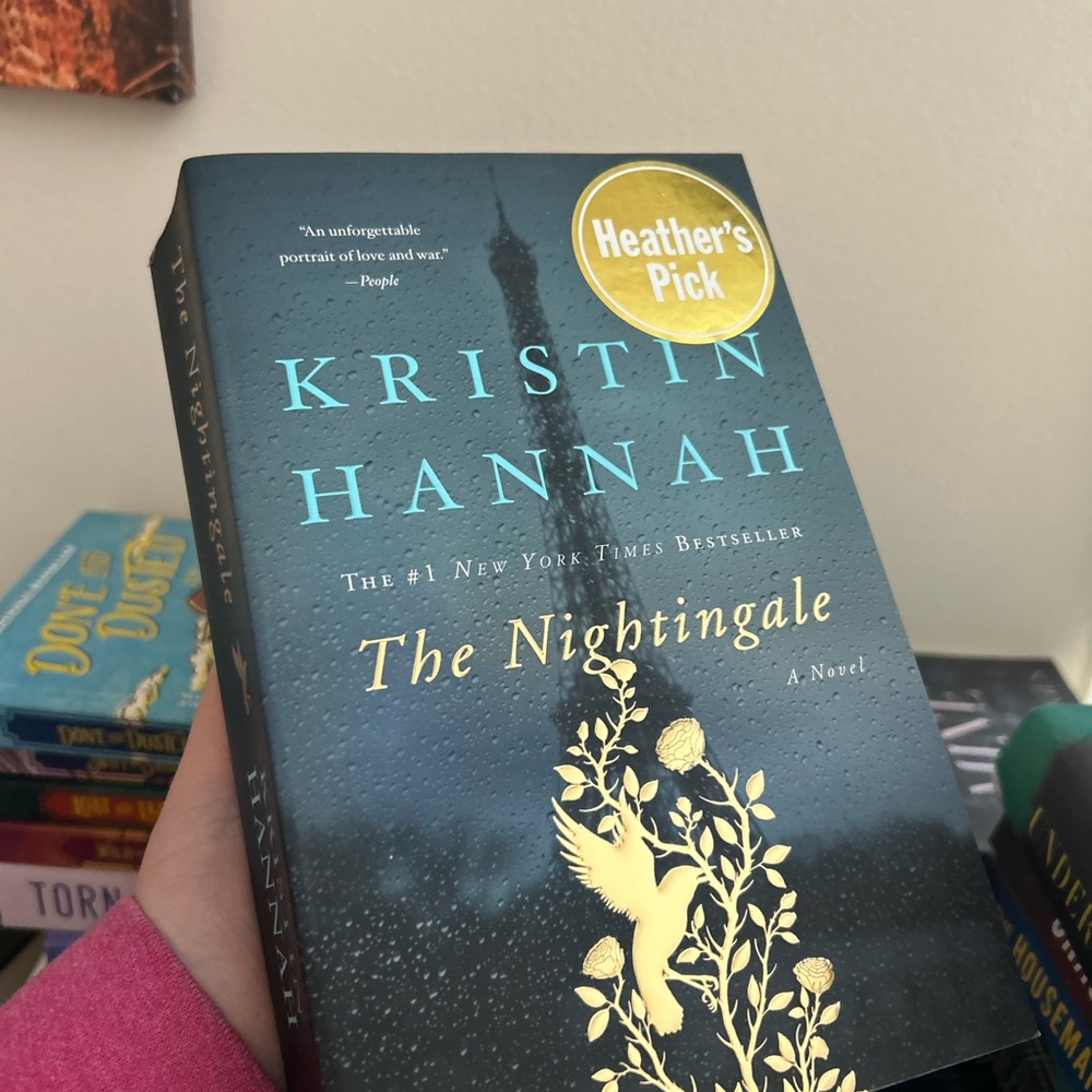 📚The Nightingale by Kristin Hannah Book
